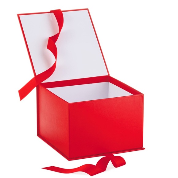 Hallmark Red Large Ribbon Tied Gift & Keepsake Box - Picture 8 of 10